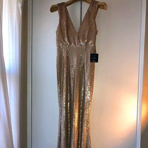 NWT LULU'S FORMAL PROM BRIDESMAID GOWN SIZE MED